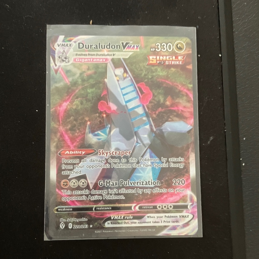 Pokemon Duraludon VMAX Card - 220/203